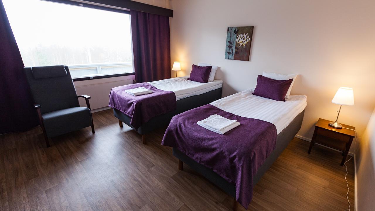 Hotel Julie Йоенсуу Екстер'єр фото
