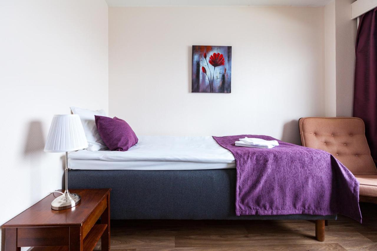 Hotel Julie Йоенсуу Екстер'єр фото
